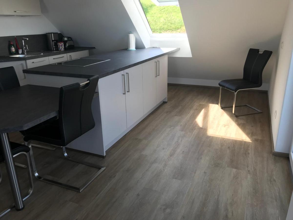 Sonniges 4 **** DG-Apartment mit Aufzug+Seeblick Pleinfeld Exterior foto