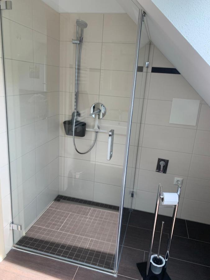 Sonniges 4 **** DG-Apartment mit Aufzug+Seeblick Pleinfeld Exterior foto