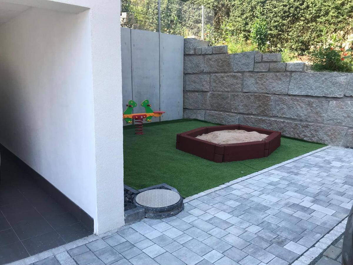 Sonniges 4 **** DG-Apartment mit Aufzug+Seeblick Pleinfeld Exterior foto