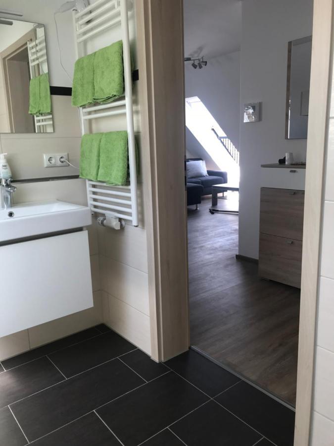 Sonniges 4 **** DG-Apartment mit Aufzug+Seeblick Pleinfeld Exterior foto