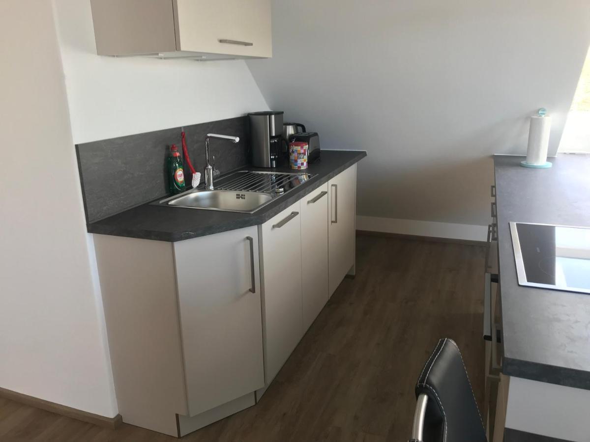 Sonniges 4 **** DG-Apartment mit Aufzug+Seeblick Pleinfeld Exterior foto