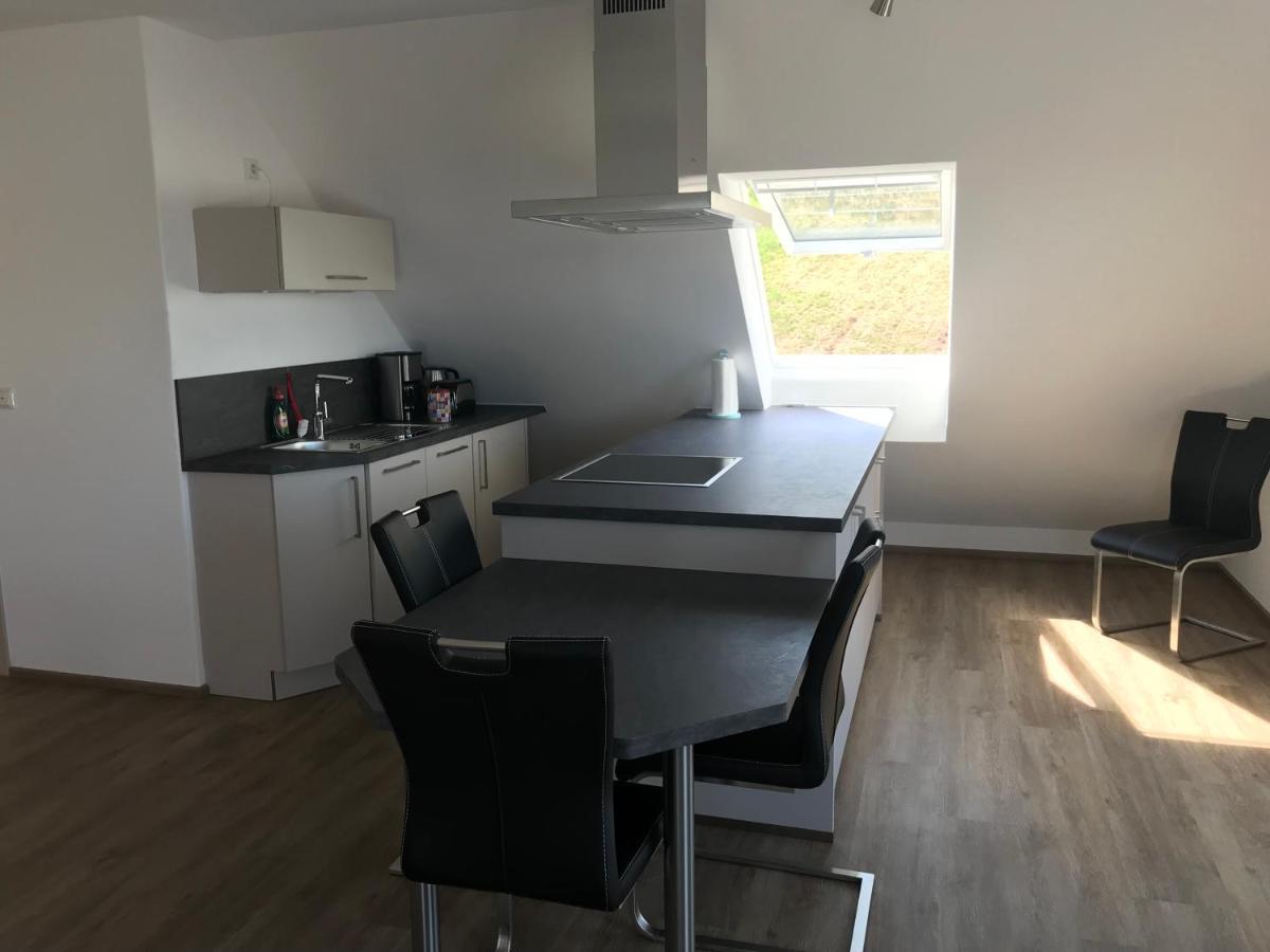 Sonniges 4 **** DG-Apartment mit Aufzug+Seeblick Pleinfeld Exterior foto
