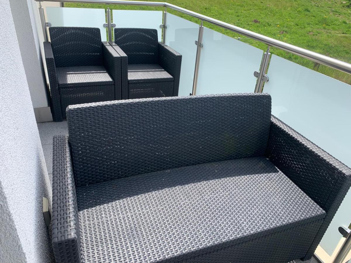 Sonniges 4 **** DG-Apartment mit Aufzug+Seeblick Pleinfeld Exterior foto
