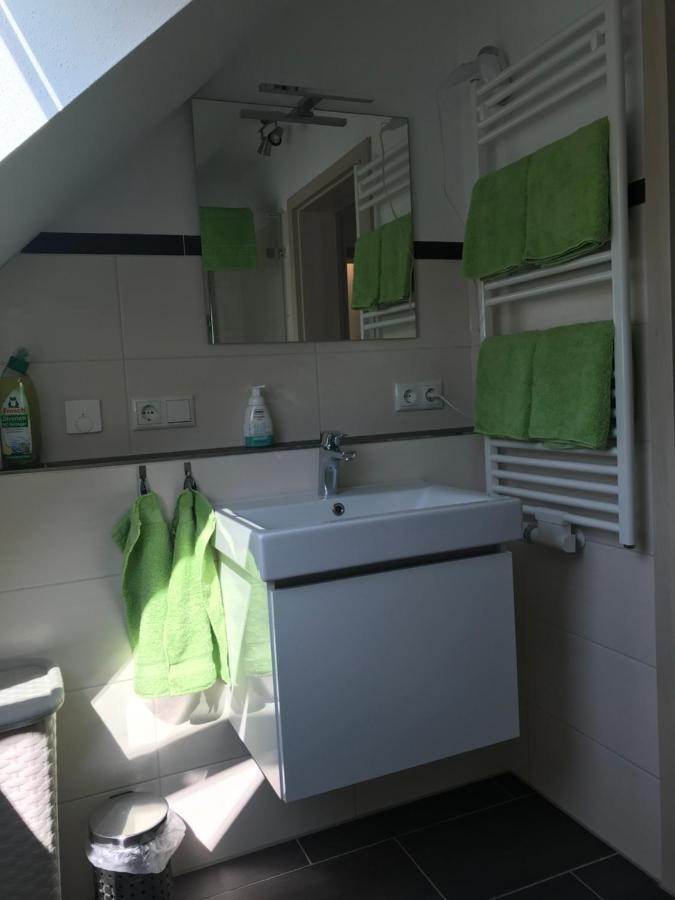 Sonniges 4 **** DG-Apartment mit Aufzug+Seeblick Pleinfeld Exterior foto